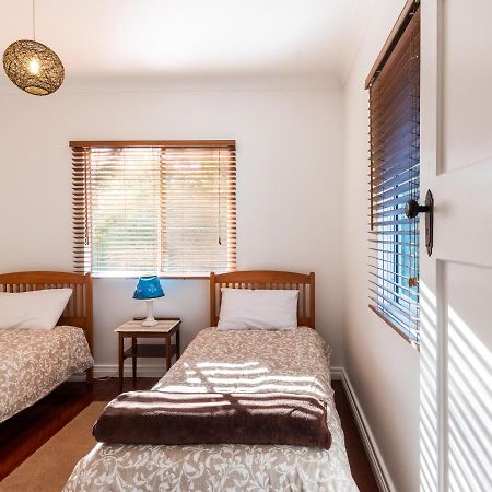 Bridle Guesthouse Малени Экстерьер фото